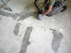 Szlifowanie podkładu cementowego. Zdjęcie nr: 12