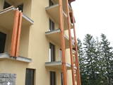 Barierki drewniane. Realizacja w apartamentowcu pod Szrenicą. Zdjęcie nr: 77