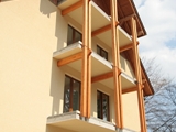 Barierki drewniane. Realizacja w apartamentowcu pod Szrenicą. Zdjęcie nr: 53