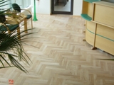 Podłogi drewniane w sekretariacie firmy Barlinek S.A. Zdjęcie nr: 1