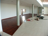 Podłogi drewniane w Salonie Toyoty. Realizacja w Krakowie. Zdjęcie nr: 50