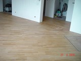 Realizacja podłogi drewnianej w mieszkaniu prywatnym w Zielonej Górze. Zdjęcie nr: 16
