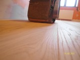 Cyklinowanie podłogi drewnianej. Realizacja w Pławiu.