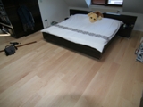 Realizacja podłogi drewnianej z deski Klon w mieszkaniu prywatnym. Zdjęcie nr: 2