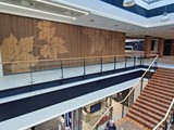 Ściany w drewnie. Realizacja w Focus Mall w Zielonej Górze. Zdjęcie nr: 82